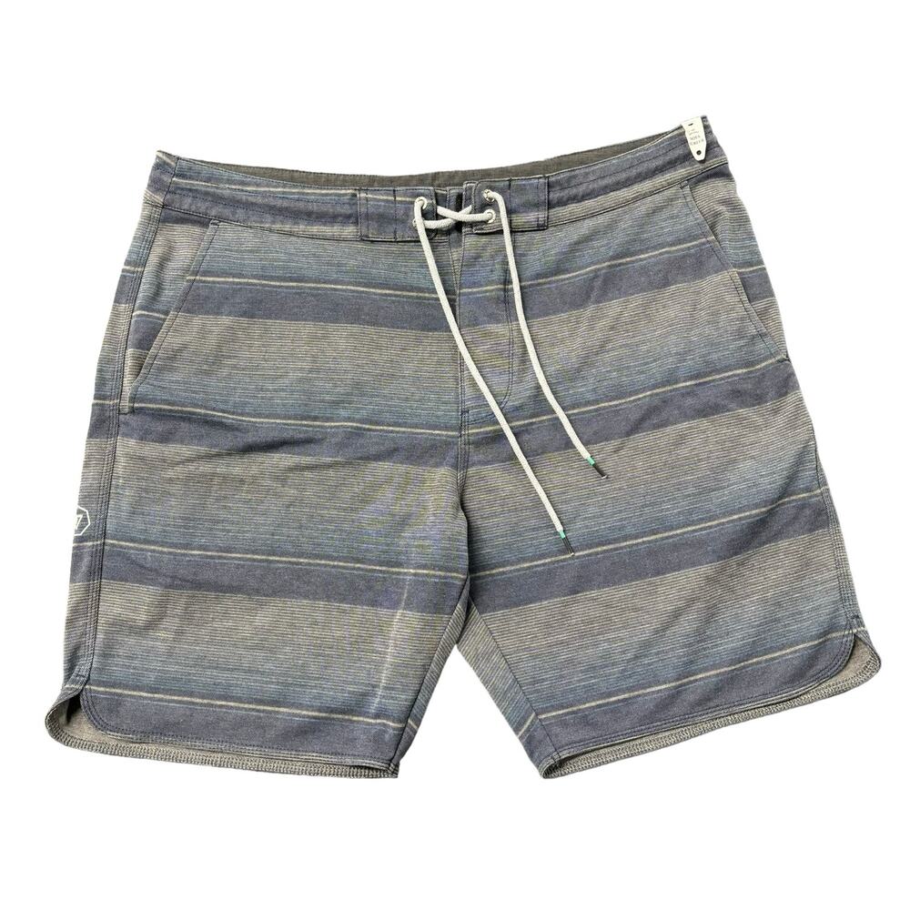 Vissla Sofa Surfer Shorts Men’s XL Board‎ Hybrid Swim trunks Blue Stripes Casual